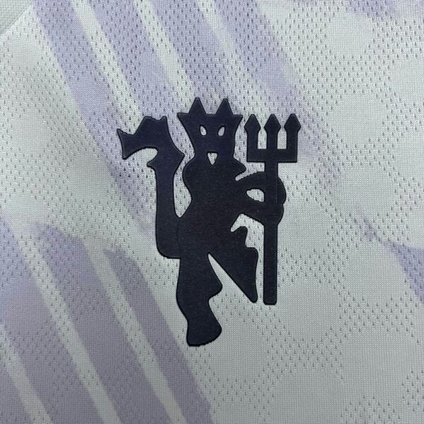 Manchester United 2025-26 Away Jersey Fan Version - Image 8