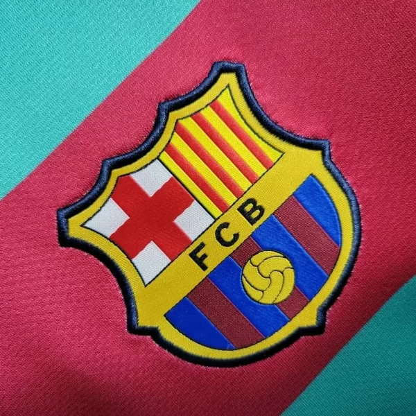 Barcelona 2010-11 Away Retro Jersey - Image 8