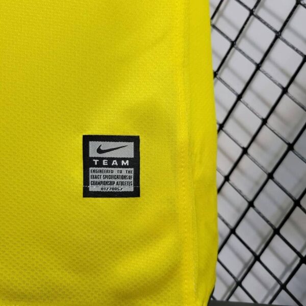 Barcelona 2008-09 Away Retro Jersey - Image 8