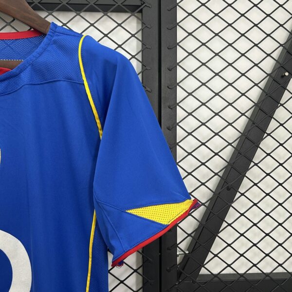 Arsenal 2004-05 Away Retro Jersey - Image 8