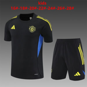 Manchester United 2025-26 Black Short Sleeve Kids Training Kit