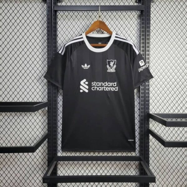 Liverpool 2025-26 Black Goalkeeper Jersey