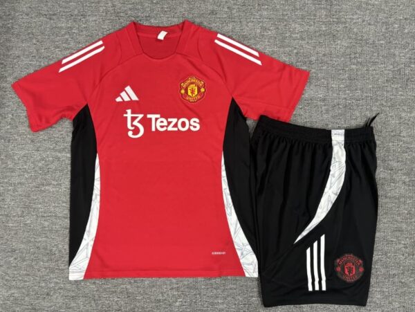 Manchester United 2024-25 Red Short Sleeve Kids Training Kit - Image 2