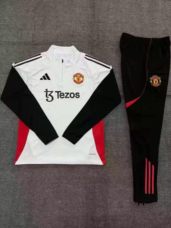 Manchester United 2025-26 White Half Zip Long Sleeve Kids Training Kit - Image 2
