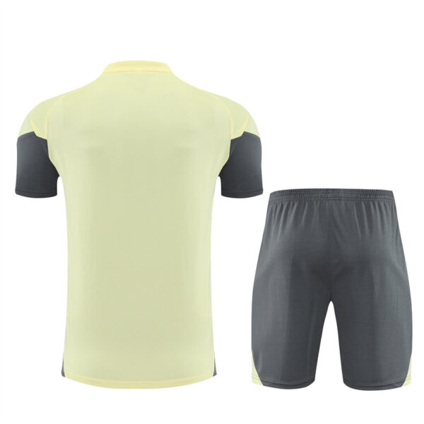 Real Madrid 2025-26 Yellow Short Sleeve Training Kit - Image 2