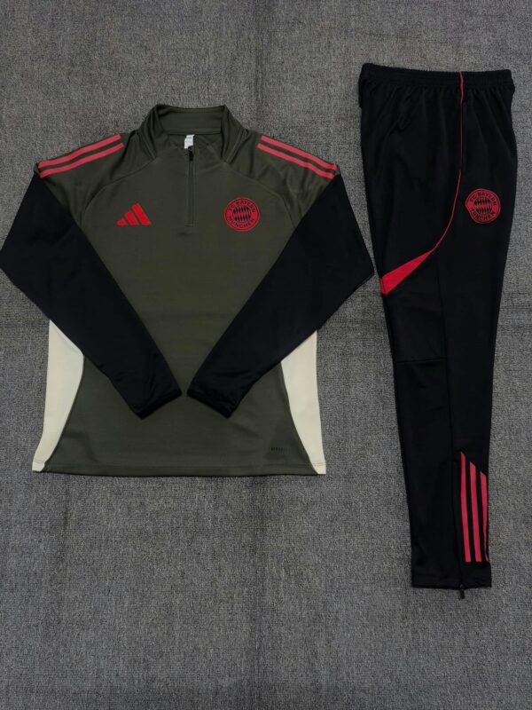 Bayern Munich 2025-26 Green Half Zip Long Sleeve Kids Training Kit - Image 2