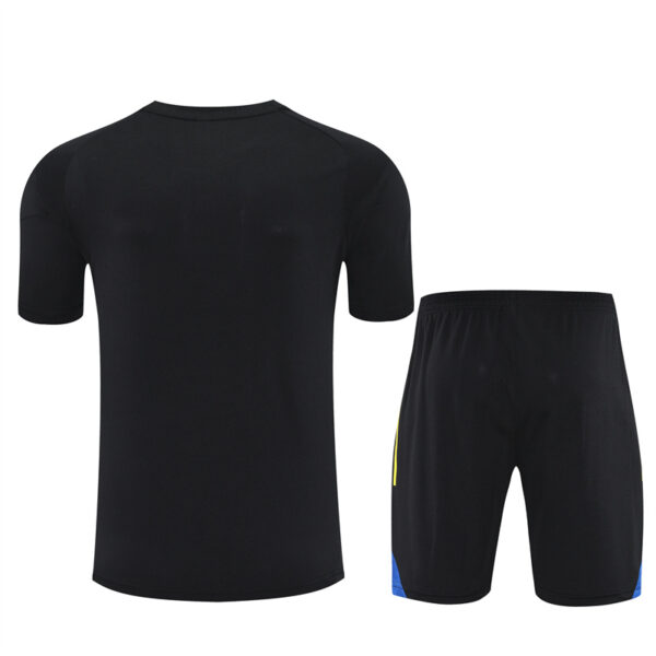 Manchester United 2025-26 Black Short Sleeve Training Kit - Image 2