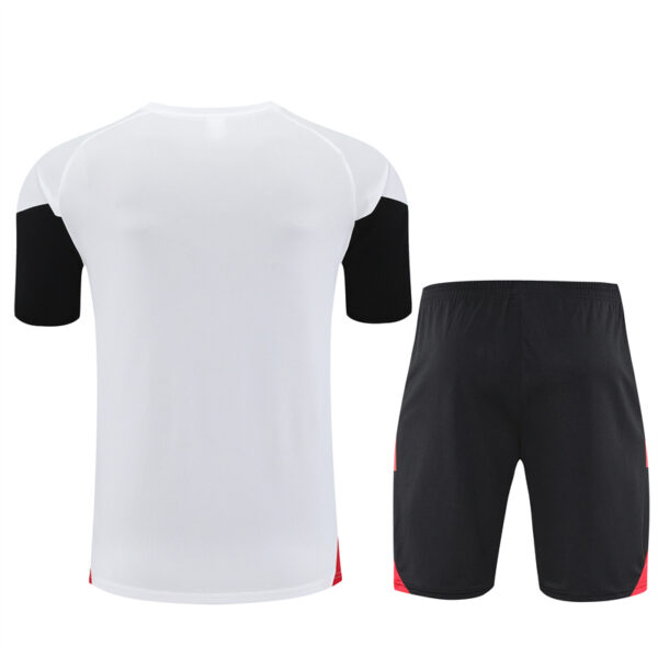 Manchester United 2025-26 White Short Sleeve Training Kit - Image 2