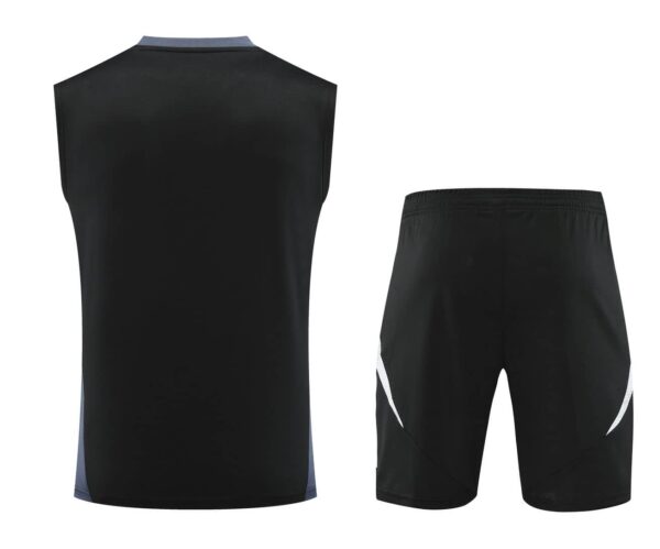 Manchester United 2024-25 Black Red Vest Training Kit - Image 2