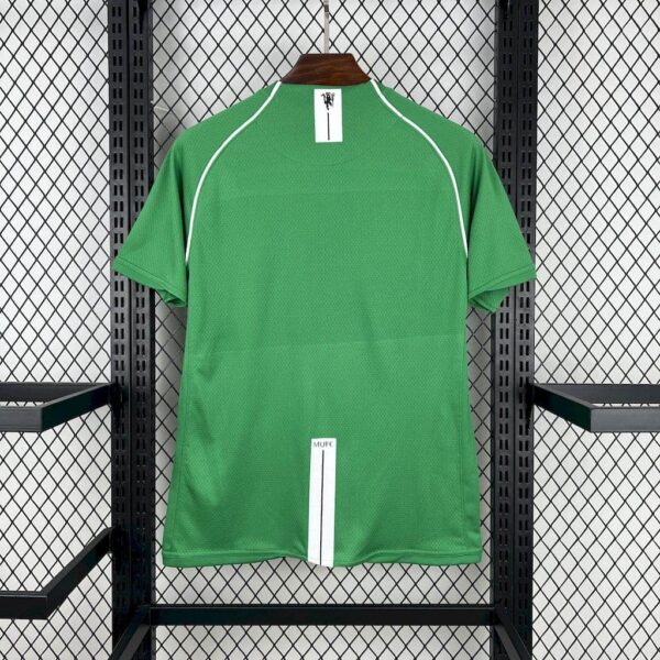 Manchester United 2007-08 Green Goalkeeper Retro Jersey - Image 2