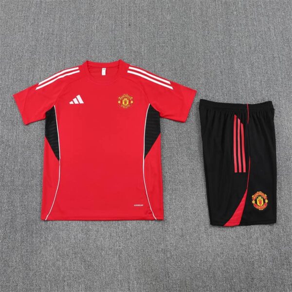 Manchester United 2025-26 Red Short Sleeve Training Kit - Image 3