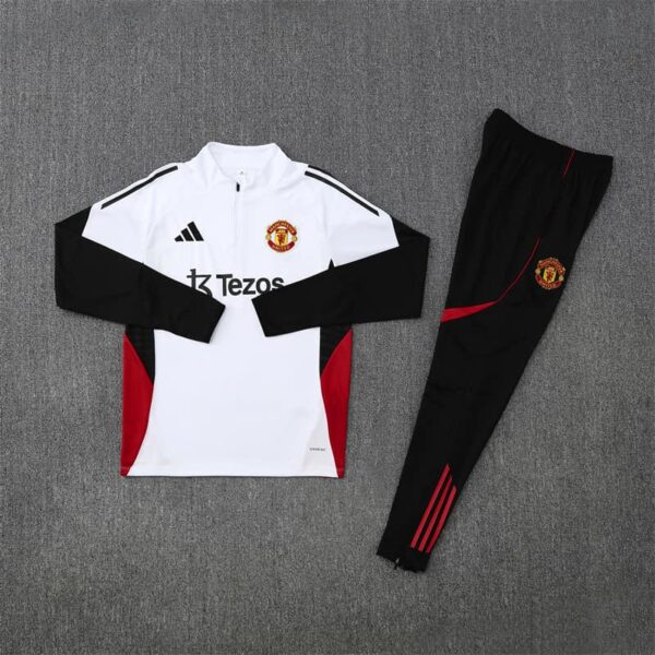 Manchester United 2025-26 White Half Zip Long Sleeve Training Kit - Image 3