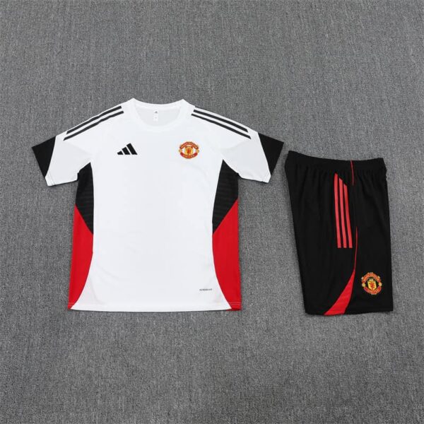 Manchester United 2025-26 White Short Sleeve Training Kit - Image 3