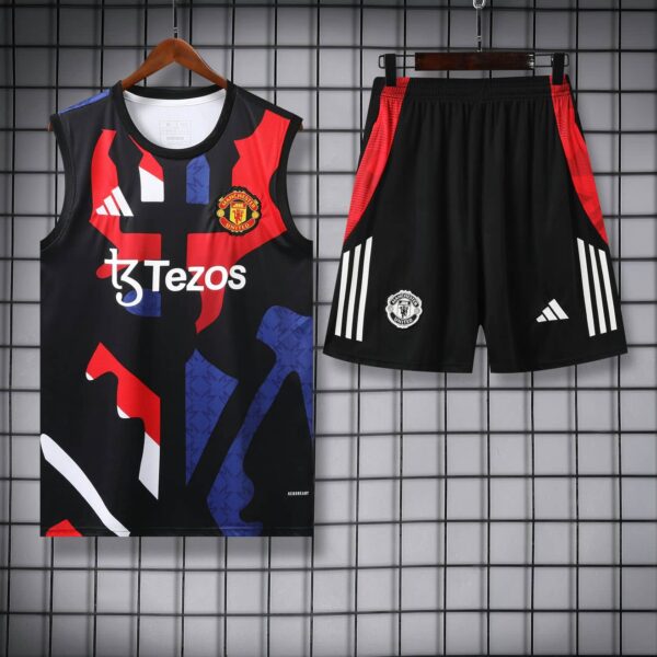 Manchester United 2025-26 Black Colorblock Vest Training Kit - Image 3
