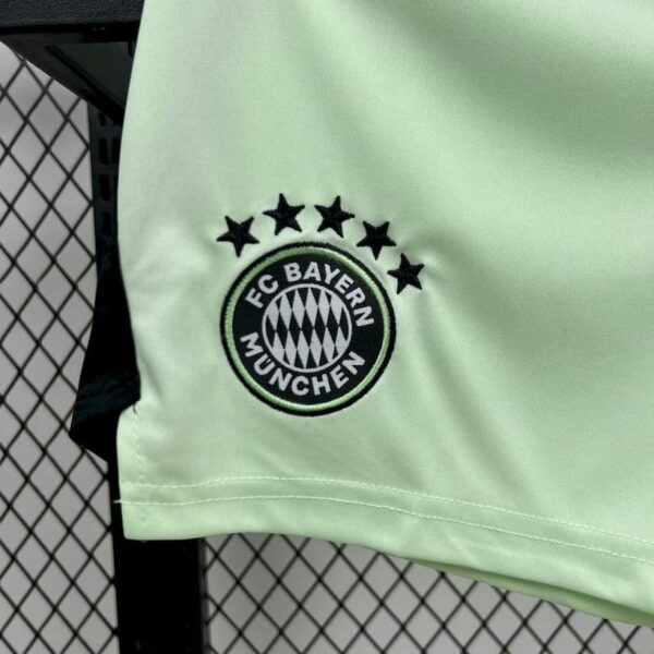 Bayern Munich 2025-26 Green Goalkeeper Kids Kit - Image 3