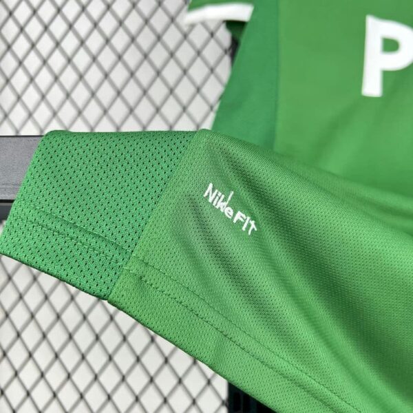 Wolfsburg 2008-09 Home Retro Jersey - Image 3