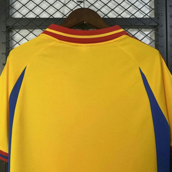 Romania 2000-01 Home Retro Jersey - Image 3