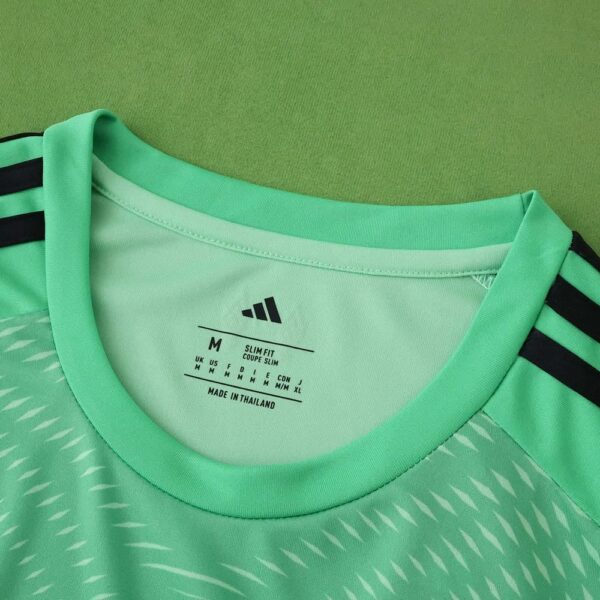 Liverpool 2025-26 Green Goalkeeper Jersey - Image 3