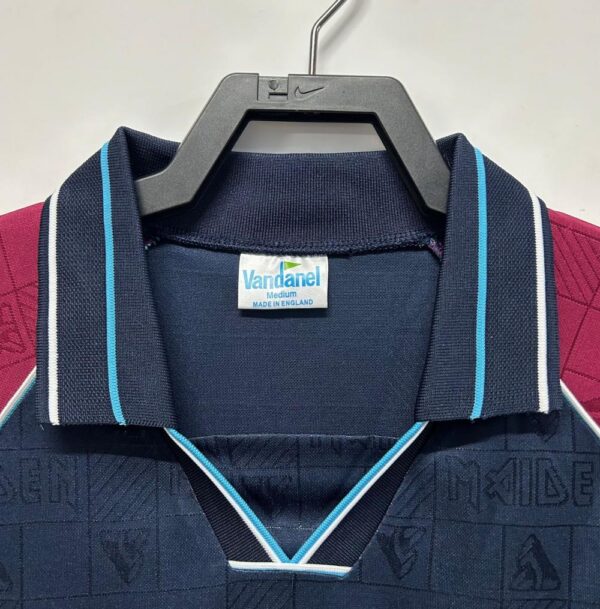 West Ham United 1999-00 Royal Blue Retro Jersey - Image 3