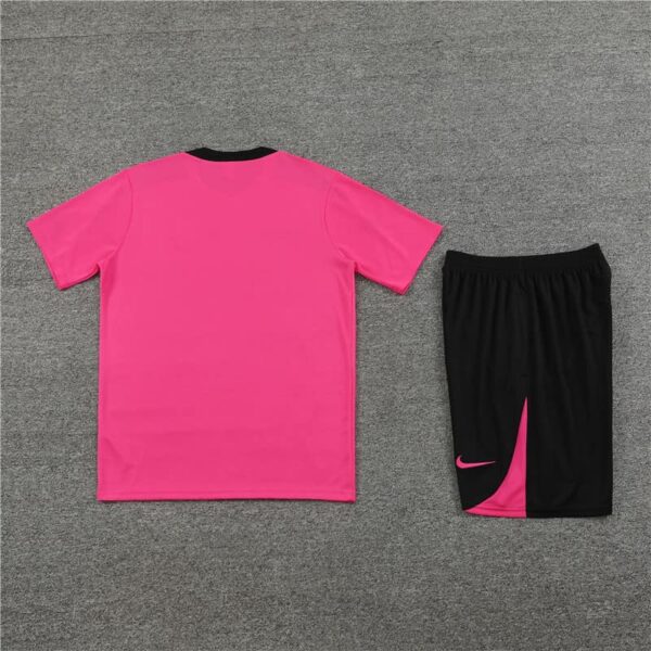Chelsea 2024-25 Pink Short Sleeve Training Kit - Image 4