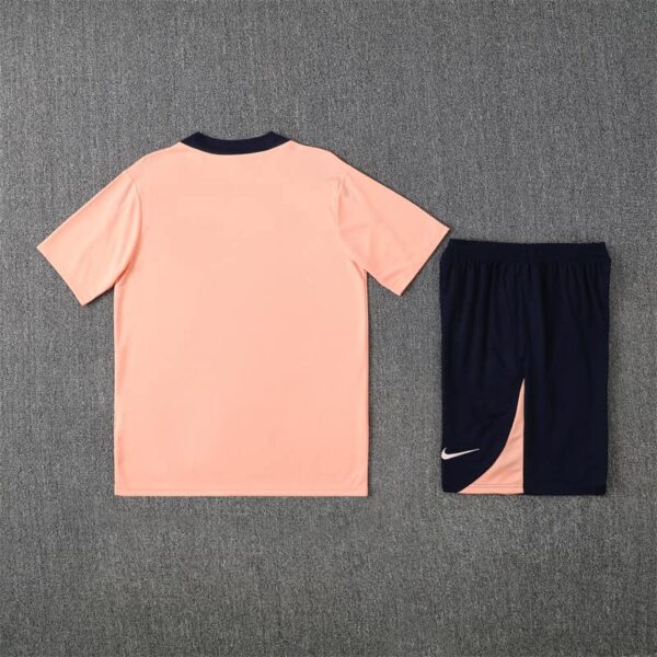 Chelsea 2025-26 Pink Short Sleeve Training Kit - Image 4