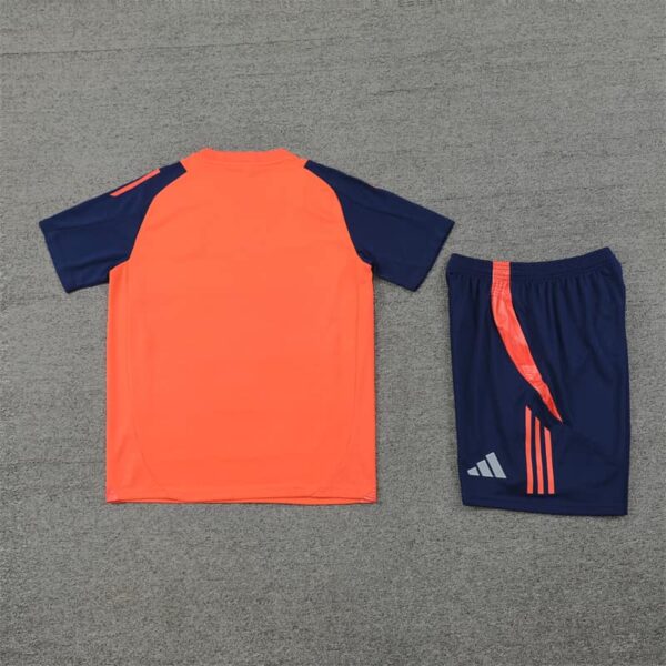 Manchester United 2024-25 Orange Short Sleeve Training Kit - Image 4
