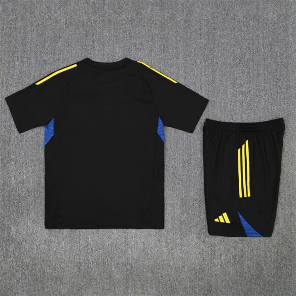 Manchester United 2025-26 Black Short Sleeve Training Kit - Image 4