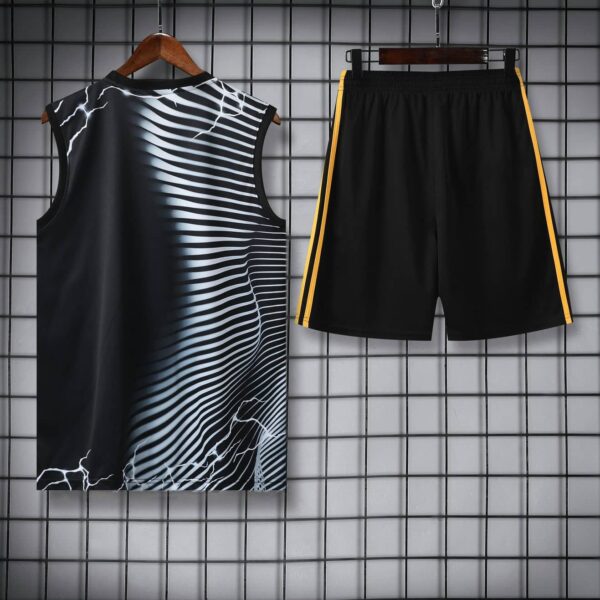 Real Madrid 2024-25 White Panther Vest Training Kit - Image 4