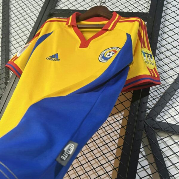 Romania 2000-01 Home Retro Jersey - Image 4