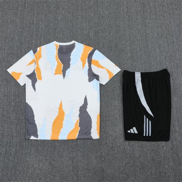 Real Madrid 2024-25 Yellow White (Camo Edition) Short Sleeve Training Kit - Image 4
