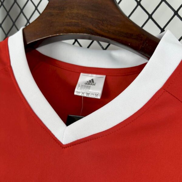Benfica 2002-03 Home Retro Jersey - Image 4