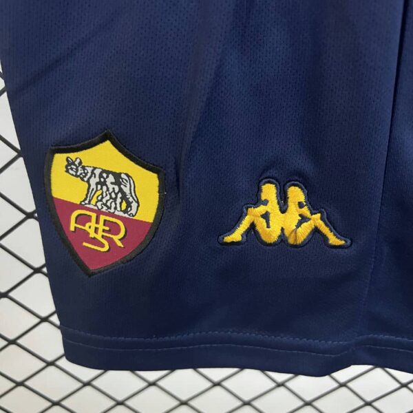 AS Roma 2001-02 Home Kids Kit - Image 4