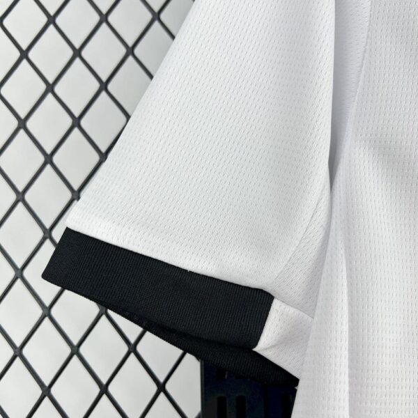 Monchengladbach 2025-26 Home Jersey Fan Version - Image 4