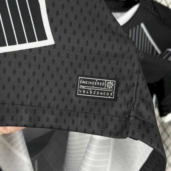 Barcelona 2025-26 Black Special Edition Jersey - Image 4