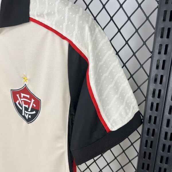Vitoria 2025-26 Beige Goalkeeper Jersey - Image 4