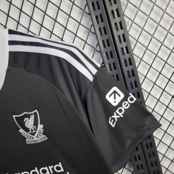 Liverpool 2025-26 Black Goalkeeper Jersey - Image 4