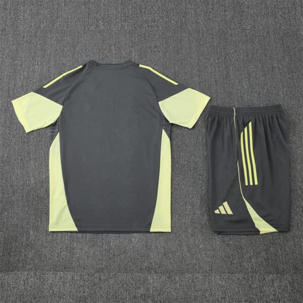 Real Madrid 2025-26 Dark Grey Short Sleeve Training Kit - Image 4