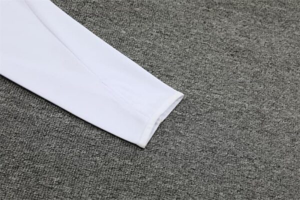 Argentina 2024-25 White Half Zip Long Sleeve Training Kit - Image 5
