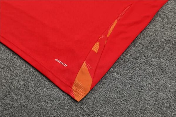 Spain 2024-25 Red Short Sleeve Training Kit - Image 5