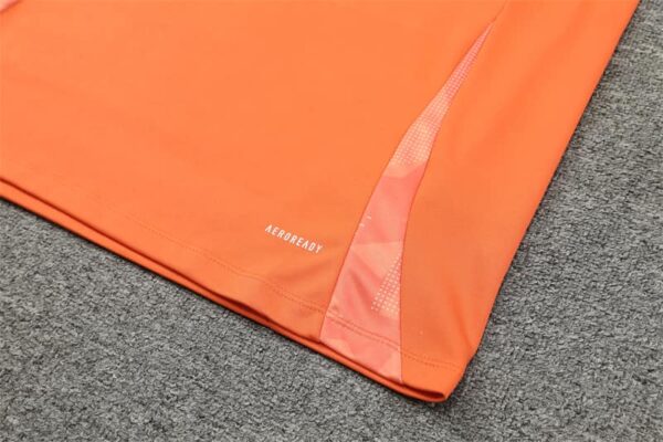 Manchester United 2024-25 Orange Half Zip Long Sleeve Training Kit - Image 5