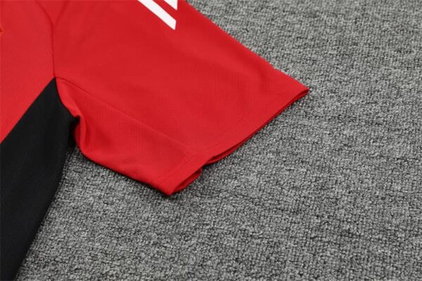 Manchester United 2024-25 Red Short Sleeve Training Kit - Image 5