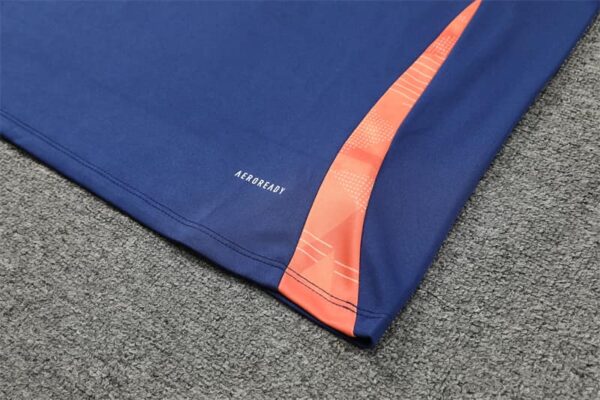Manchester United 2024-25 Royal Blue Half Zip Long Sleeve Training Kit - Image 5