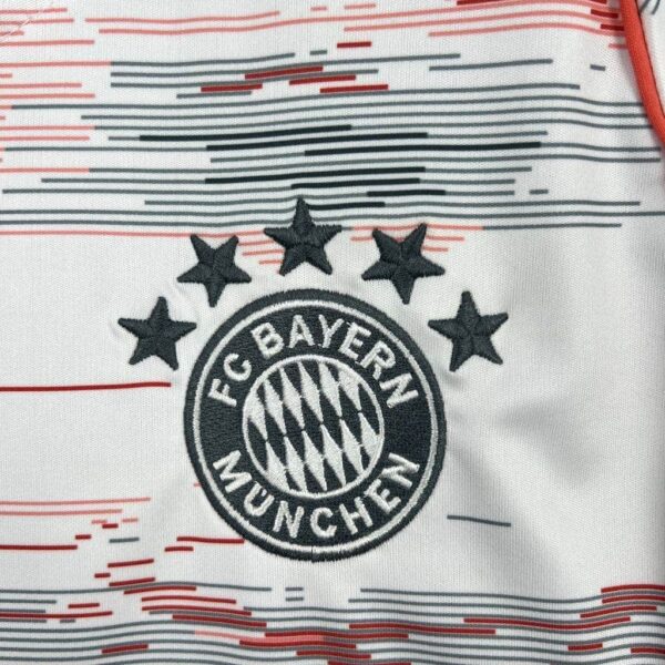 Bayern Munich 2025-26 Away Womens Jersey - Image 5