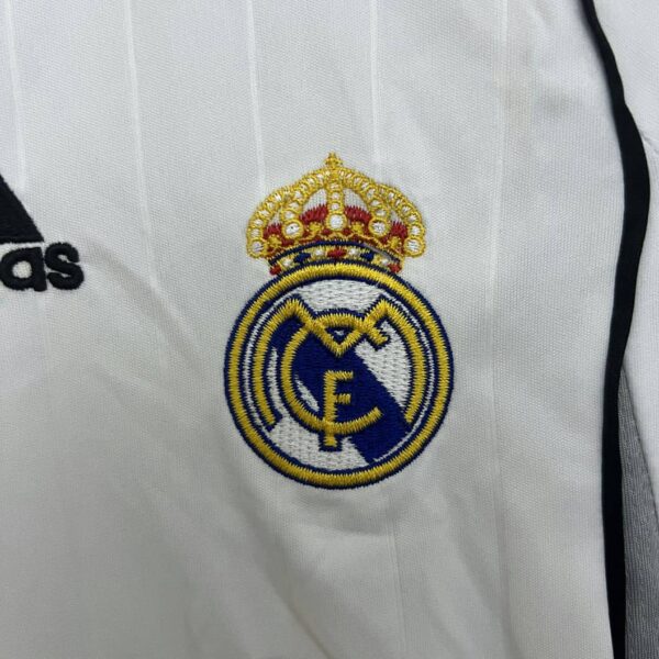 Real Madrid 2006-07 Home Kids Kit - Image 5