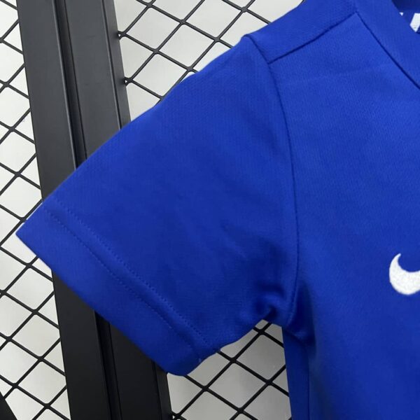 Manchester United 2008-09 Away Kids Kit - Image 5