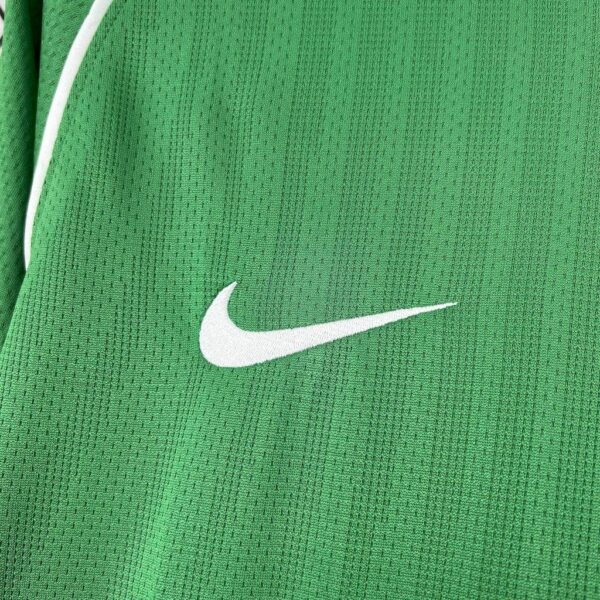 Manchester United 2007-08 Green Goalkeeper Retro Jersey - Image 5