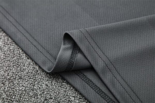 Real Madrid 2025-26 Dark Grey Short Sleeve Training Kit - Image 5