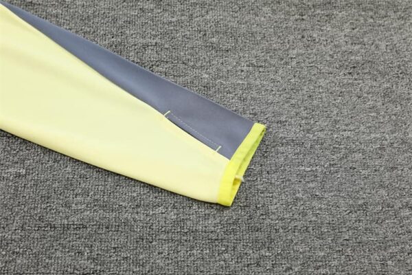 Ajax 2024-25 Light Yellow Half Zip Long Sleeve Training Kit - Image 6
