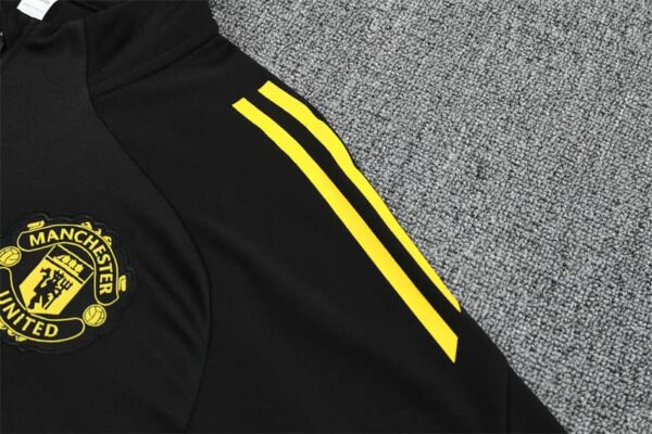 Manchester United 2025-26 Black Half Zip Long Sleeve Training Kit - Image 6