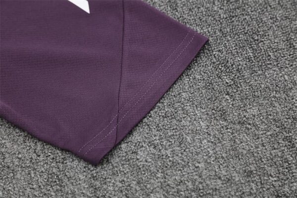 Manchester United 2025-26 Purple Short Sleeve Training Kit - Image 6